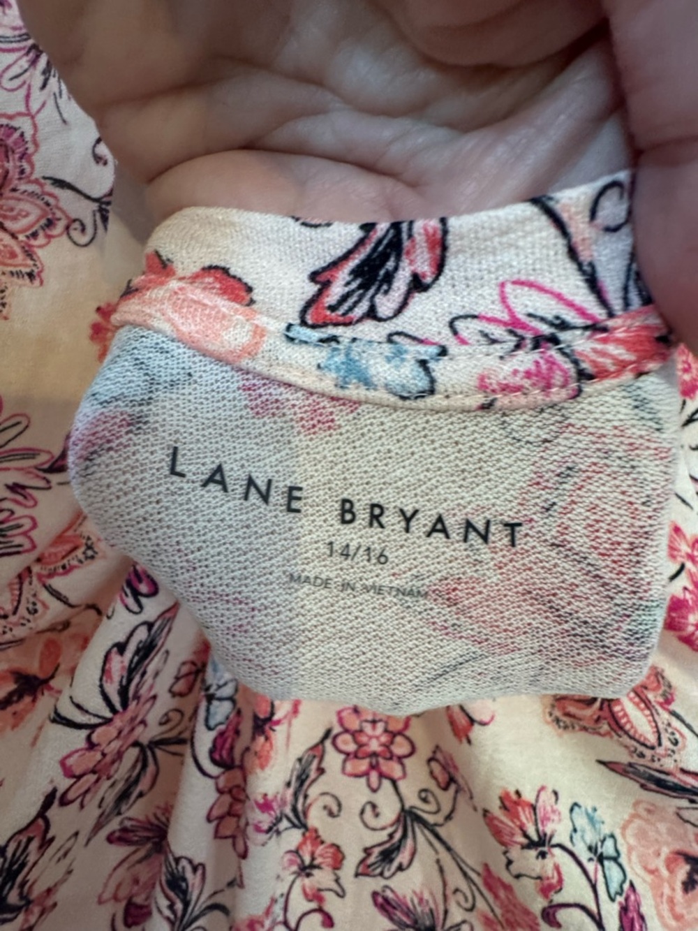 NWT Lane Bryant Beautiful Pale Pink Floral Top   14/16    #C - Picture 8 of 10